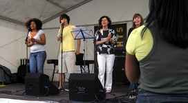 Langnau Jazz Nights 2007: Junior Jazz Meeting on the Viehmarktplatz. July 28th 2007. Remember Sister Act? The Vocals performing Beethoven's 9th symphony in a gospel style: Joyful, joyful!